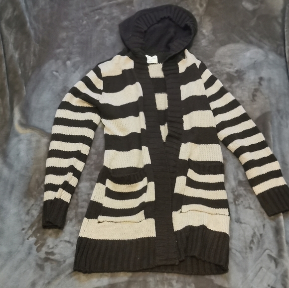 Hooded cardigan size M,  NWT - Picture 2 of 5